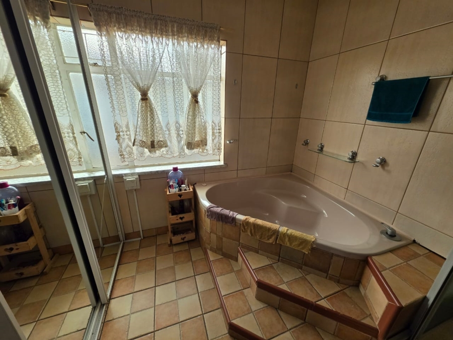 4 Bedroom Property for Sale in Sasolburg Ext 12 Free State